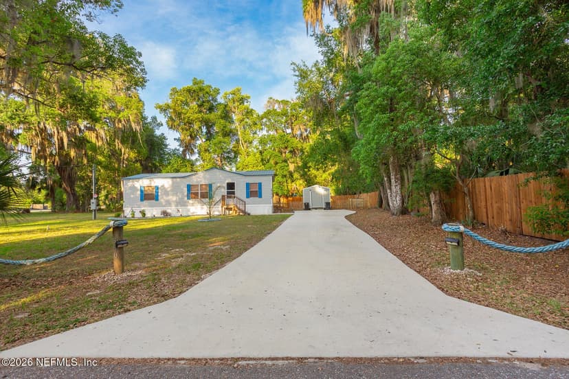 300 7TH Avenue, Welaka, FL 32193
