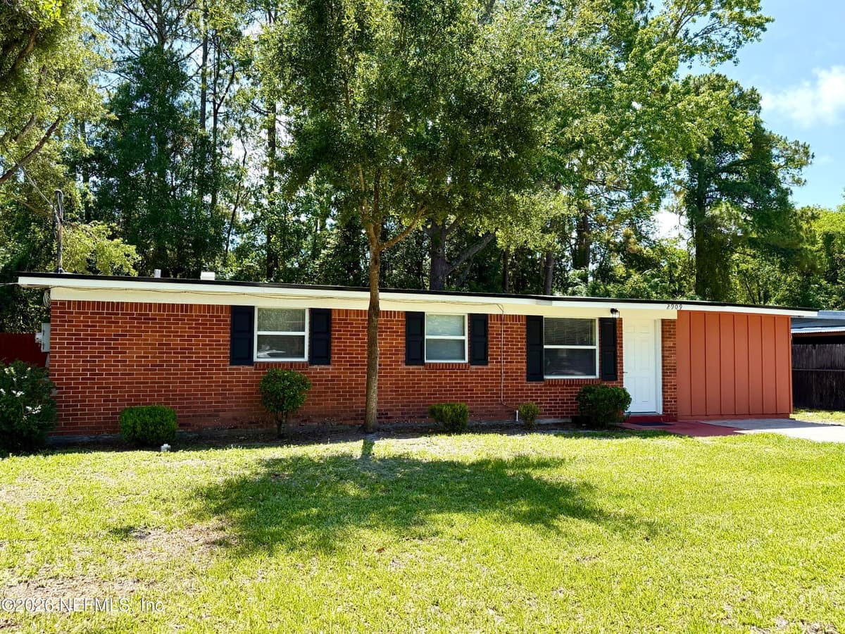 2909 LAUDERDALE Drive E, Jacksonville, FL 32277, Jacksonville, FL - photo 2