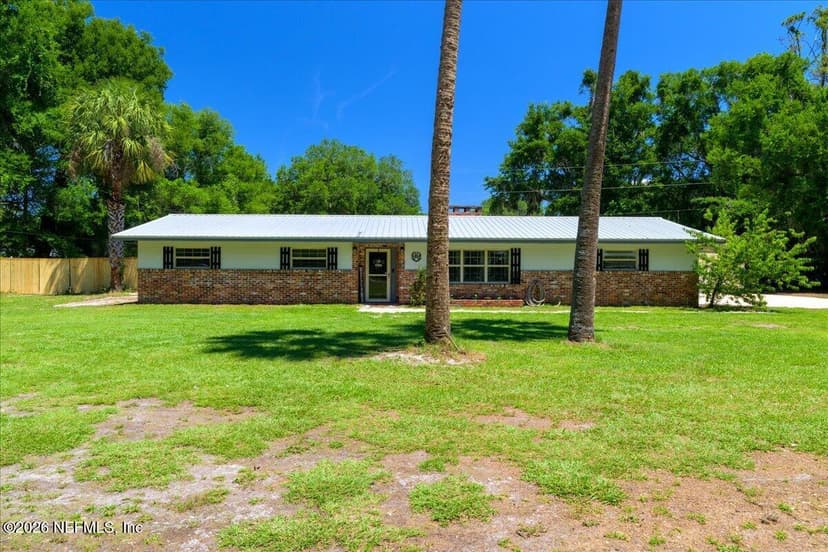5108 SILVER LAKE Drive, Palatka, FL 32177