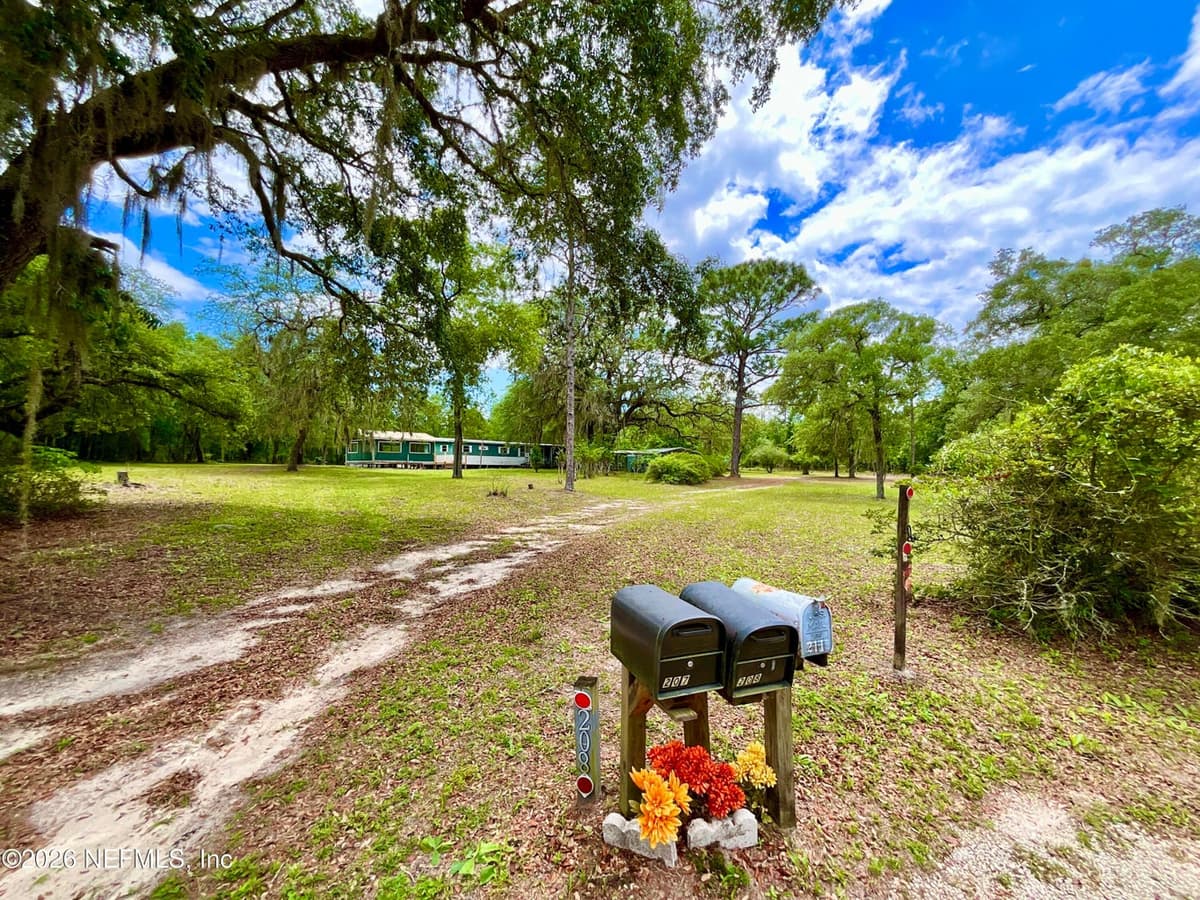 208 COUNTRY LIVING Circle, Melrose, FL 32666, Melrose, FL - photo 3