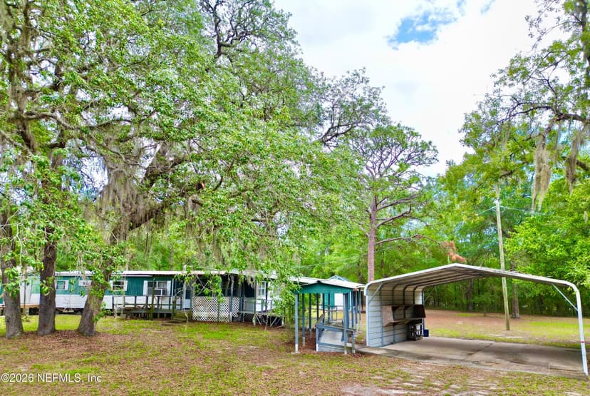 208 COUNTRY LIVING Circle, Melrose, FL 32666