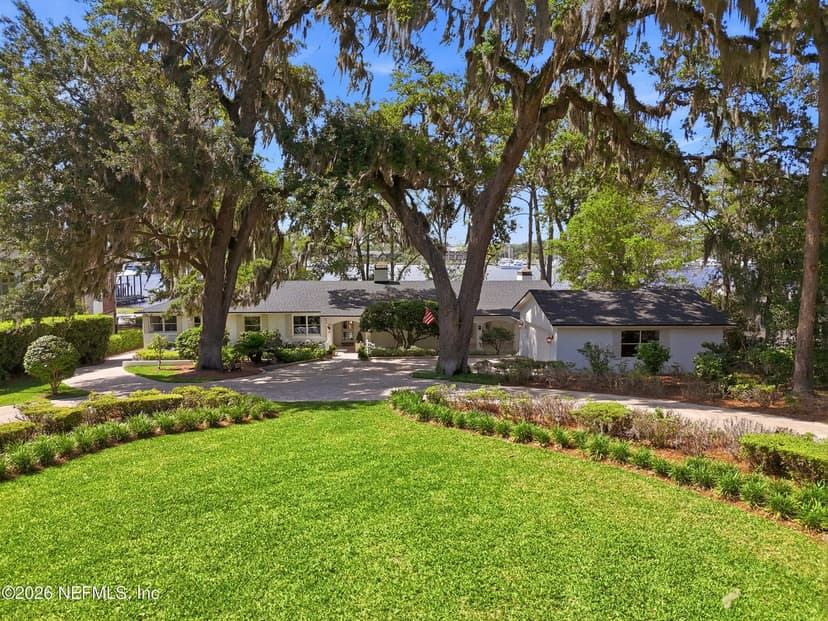4422 MCGIRTS Boulevard, Jacksonville, FL 32210