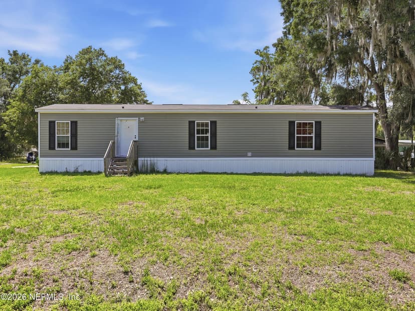 100 BOSTWICK Lane, Palatka, FL 32177