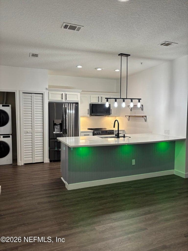 3690 KIRKPATRICK Circle 7-3, Jacksonville, FL 32210