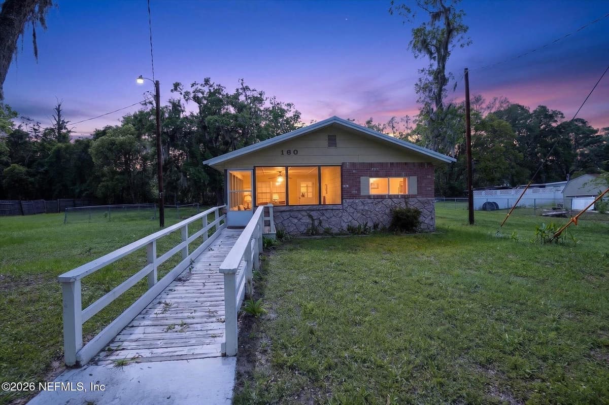 160 SW 9TH Avenue, Lake Butler, FL 32054, Lake Butler, FL - photo 2