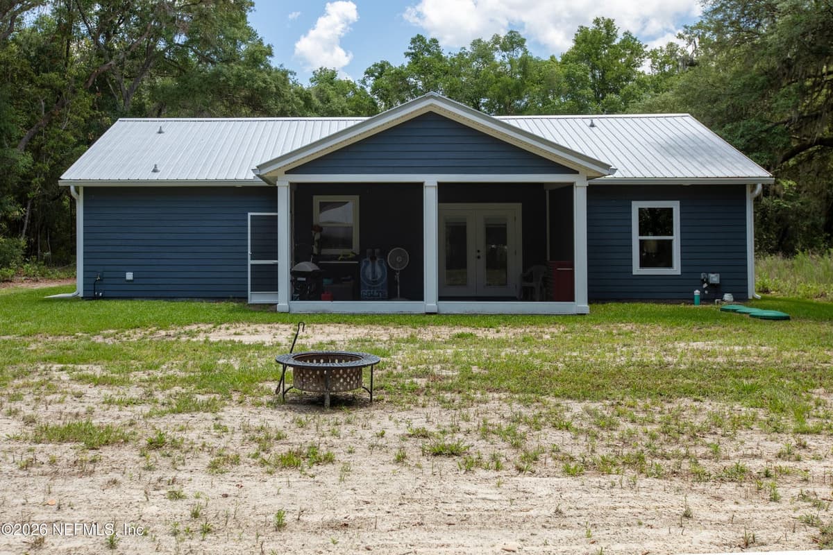207 N PALMETTO Avenue, Florahome, FL 32140, Florahome, FL - photo 2