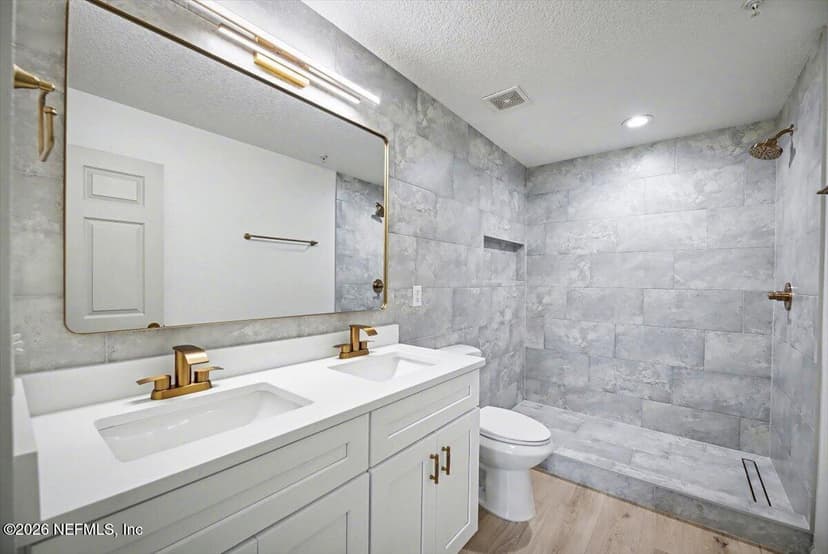 785 OAKLEAF PLANTATION Parkway 914, Orange Park, FL 32065