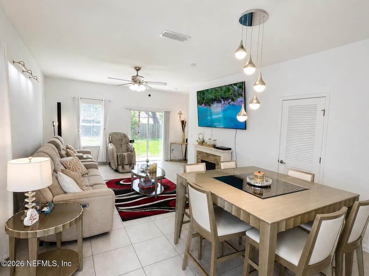 358 ARALIA Lane, Jacksonville, FL 32216, Jacksonville, FL - photo 2