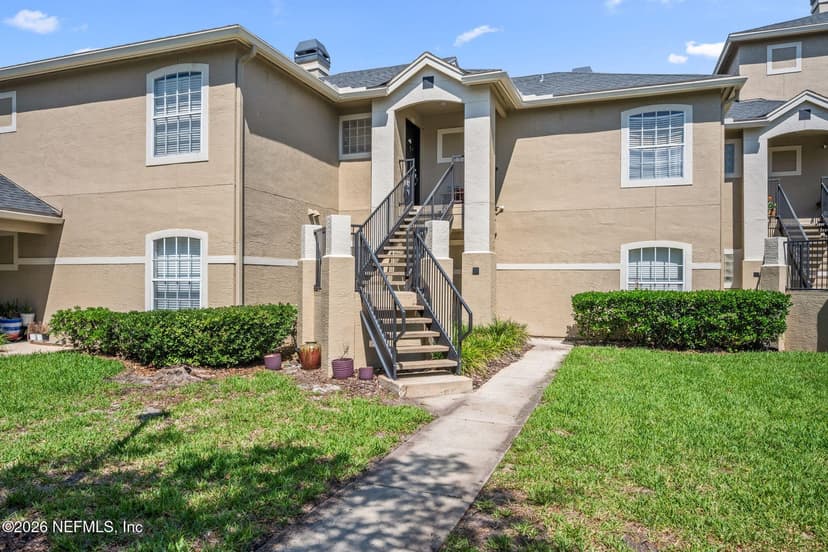 1701 THE GREENS Way 1321, Jacksonville Beach, FL 32250