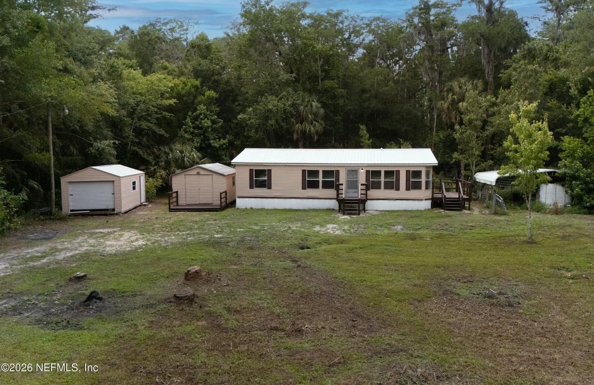 1528 COCONUT Boulevard, Bunnell, FL 32110, Bunnell, FL - photo 2