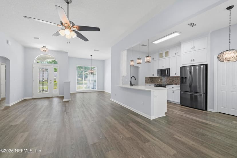 2154 SOFTWIND Trail W, Jacksonville, FL 32224