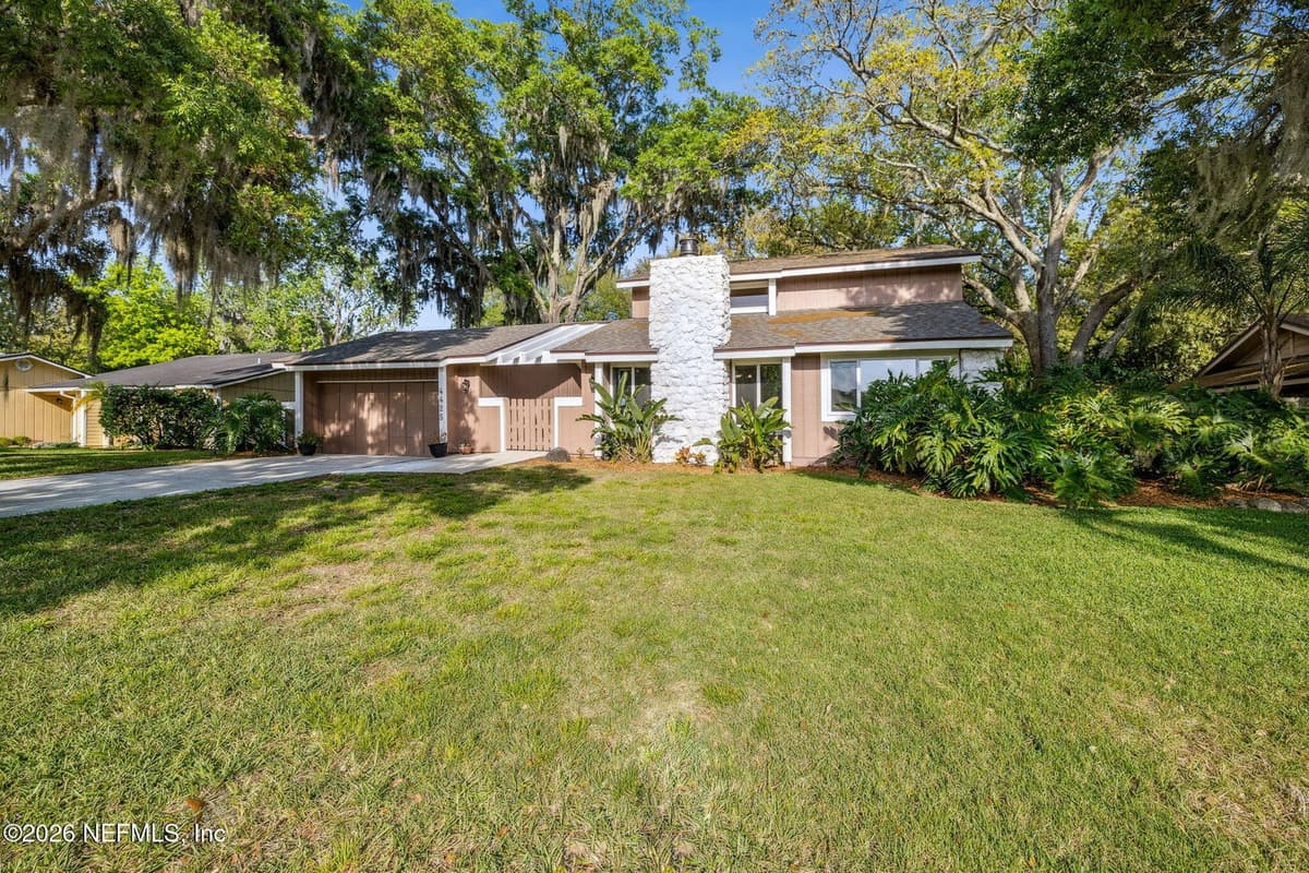 4425 BEACON Drive W, Jacksonville, FL 32225, Jacksonville, FL - photo 3