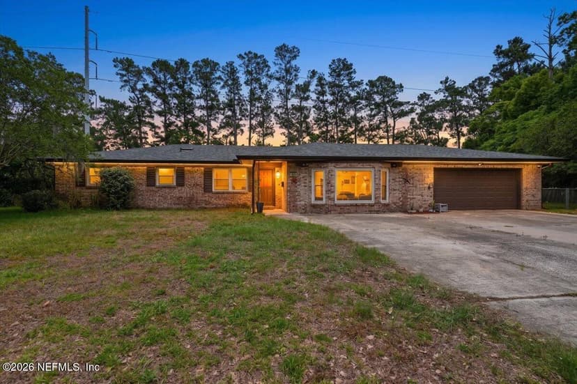 7959 PRAVER Drive E, Jacksonville, FL 32217
