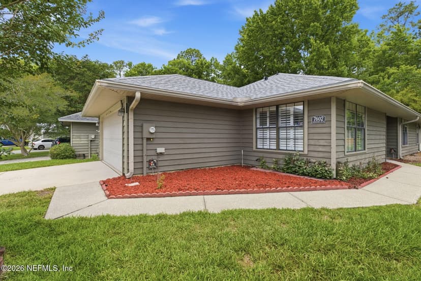 7602 BAYMEADOWS Circle W, Jacksonville, FL 32256
