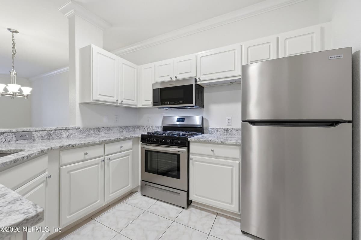 13810 SUTTON PARK Drive N 1425, Jacksonville, FL 32224, Jacksonville, FL - photo 3