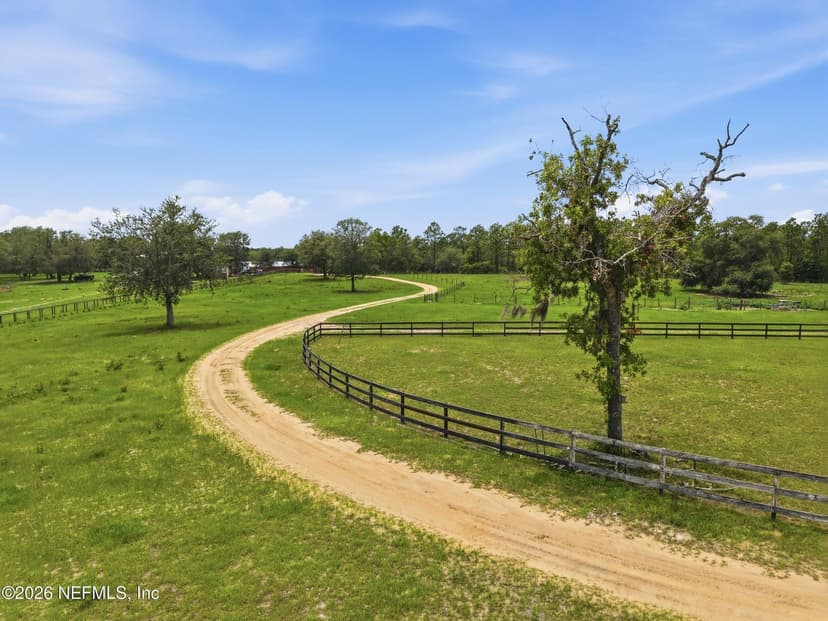 8449 STATE ROAD 100, Melrose, FL 32666