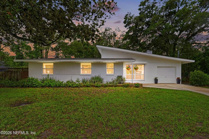 1538 5TH Avenue N, Jacksonville Beach, FL 32250