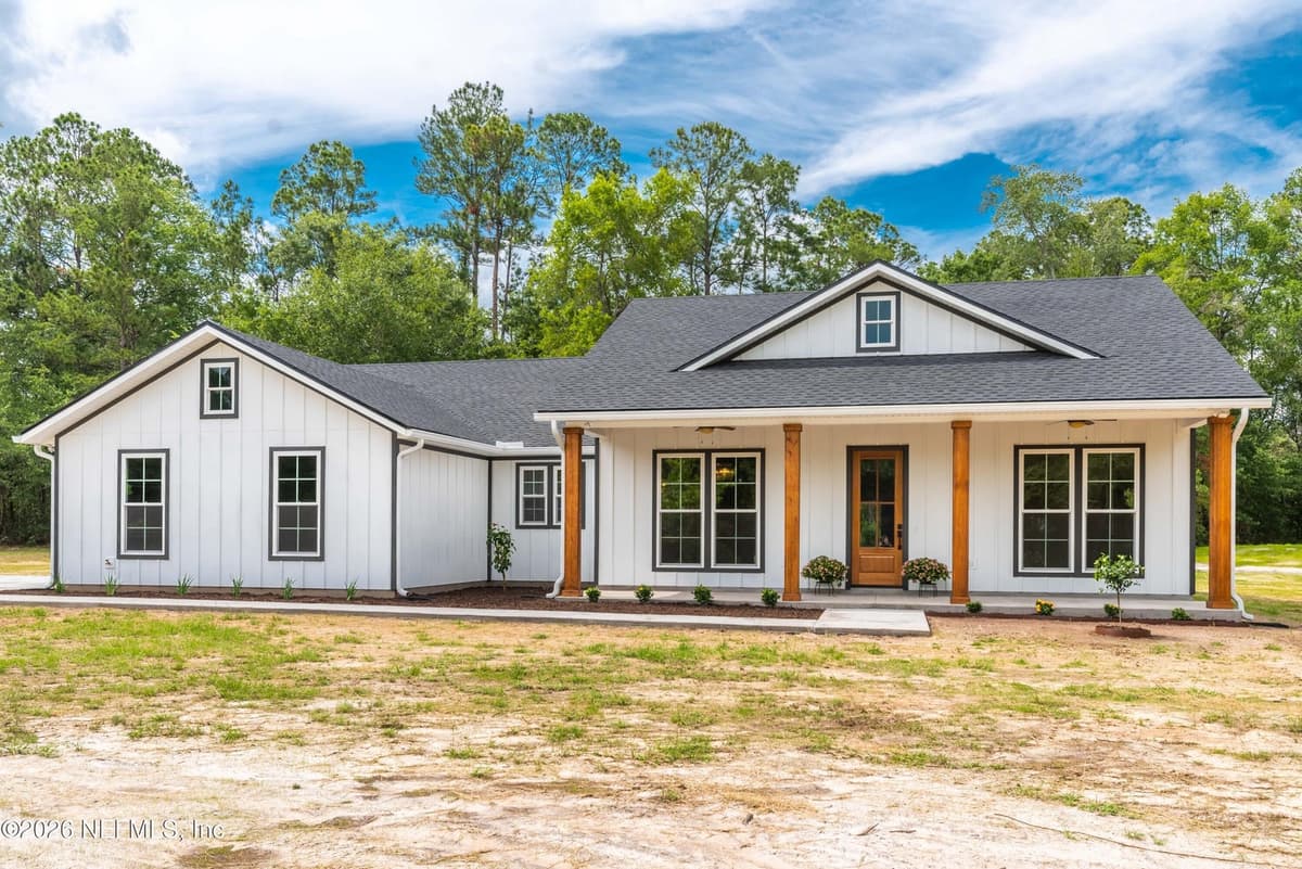 8021 YELLOW PINE Circle, Glen St. Mary, FL 32040, Glen St. Mary, FL - photo 2