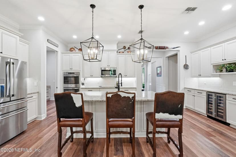 8621 MABEL Drive, Jacksonville, FL 32256