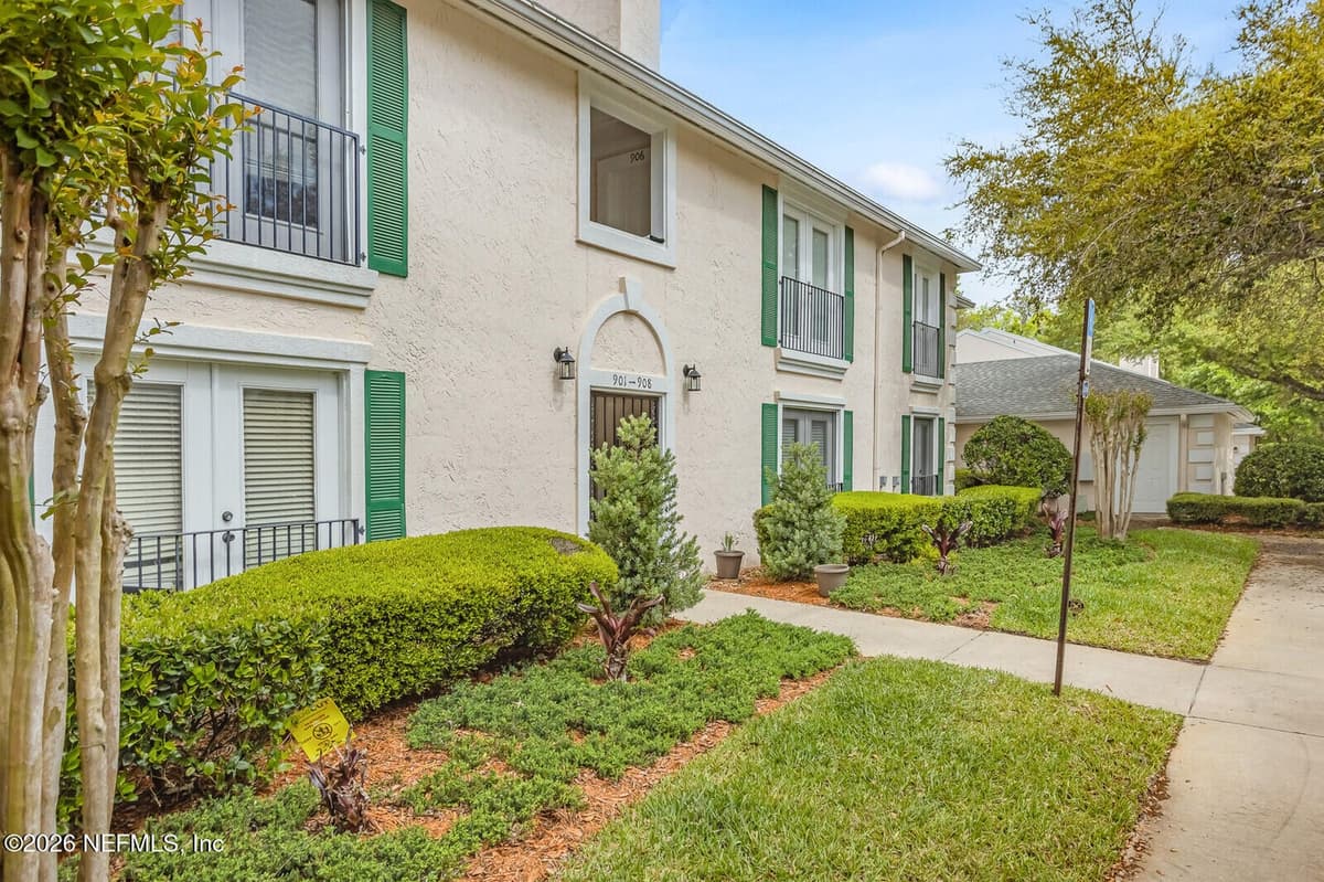 13715 RICHMOND PARK Drive 903, Jacksonville, FL 32224, Jacksonville, FL - photo 2