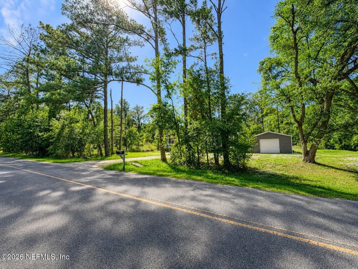 289 NW ADRIENNE Glen, Lake City, FL 32055, Lake City, FL - photo 3