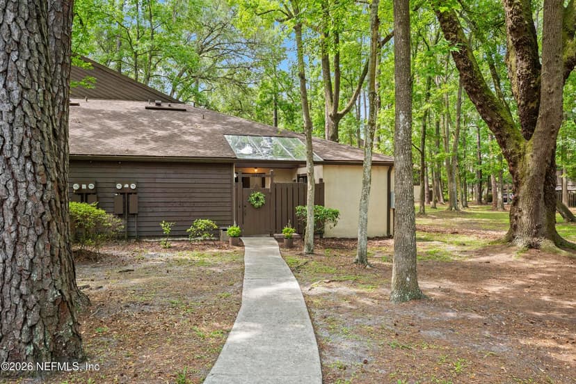 10430 BIGTREE Circle E, Jacksonville, FL 32257