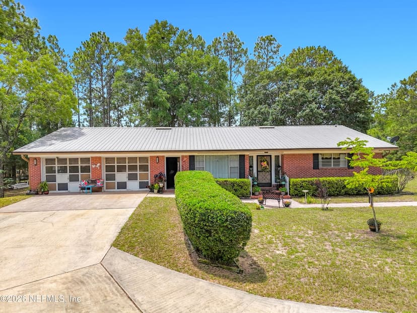 110 PATCH Street, Interlachen, FL 32148