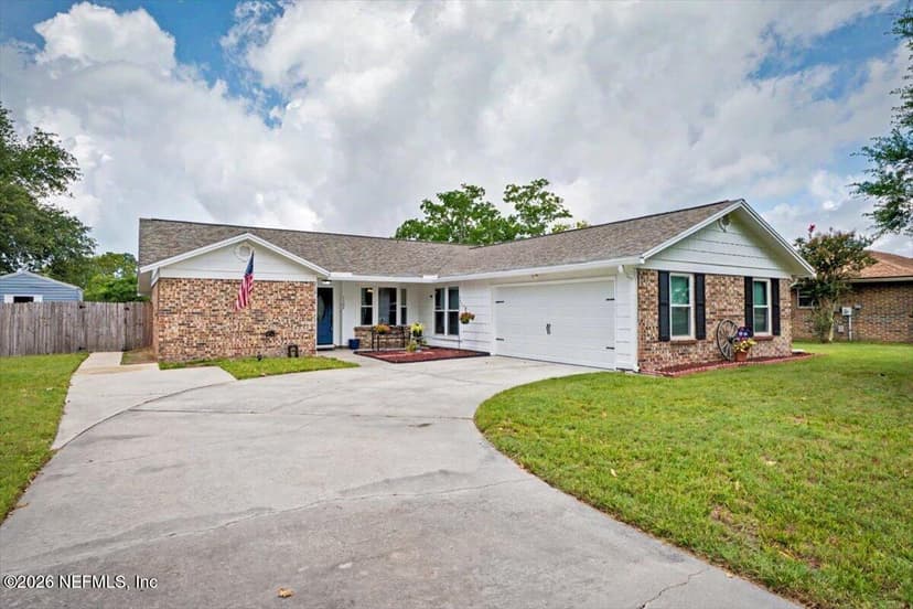 1102 MEADOW Drive, Orange Park, FL 32065