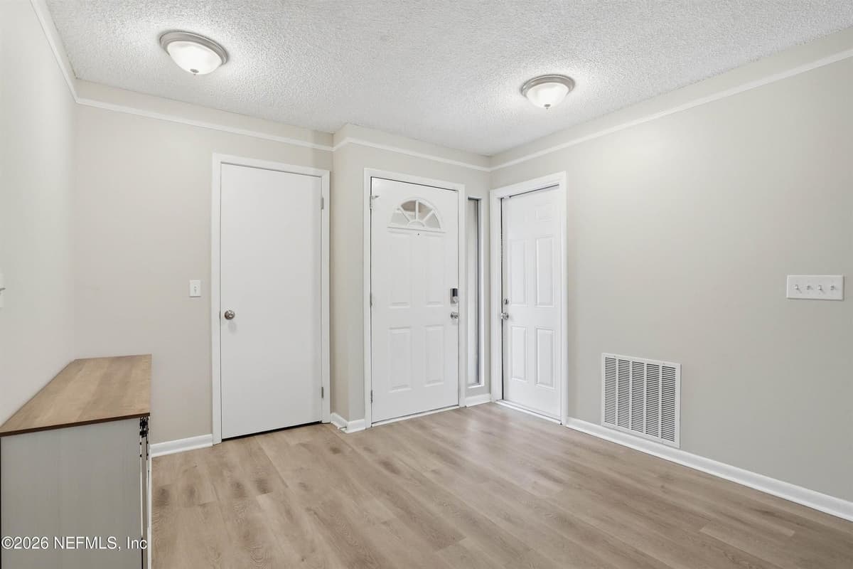 8133 MORRISTOWN Trail, Jacksonville, FL 32244, Jacksonville, FL - photo 3