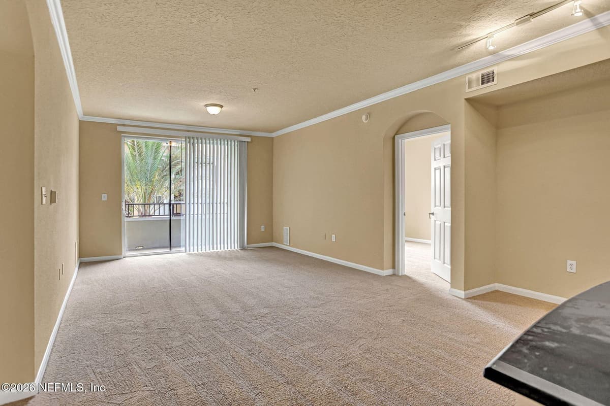8539 GATE Parkway W 9330, Jacksonville, FL 32216, Jacksonville, FL - photo 3