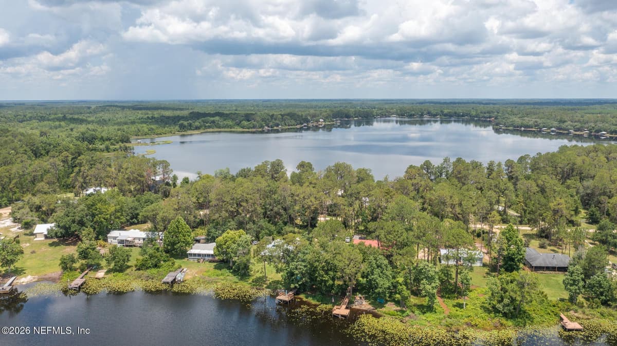 303 RILEY LAKE Drive, Hawthorne, FL 32640, Hawthorne, FL - photo 3
