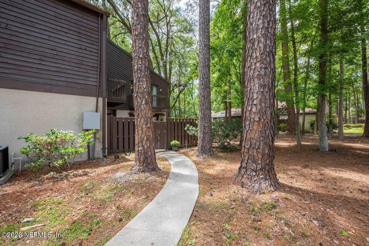 10458 BIG TREE Circle E, Jacksonville, FL 32257, Jacksonville, FL - photo 2