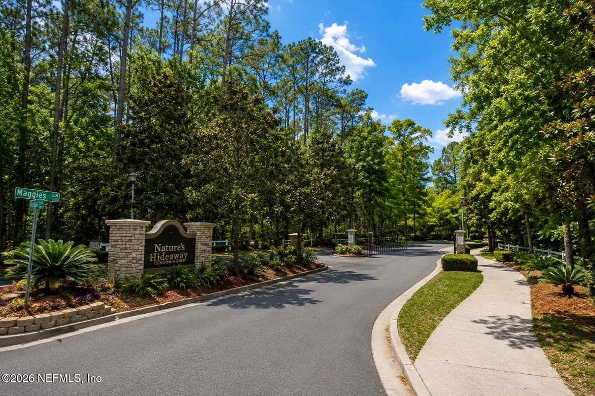 6094 MAGGIES Circle 105, Jacksonville, FL 32244, Jacksonville, FL - photo 2