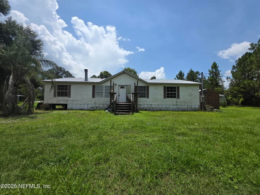 135 CEDAR Road, East Palatka, FL 32131
