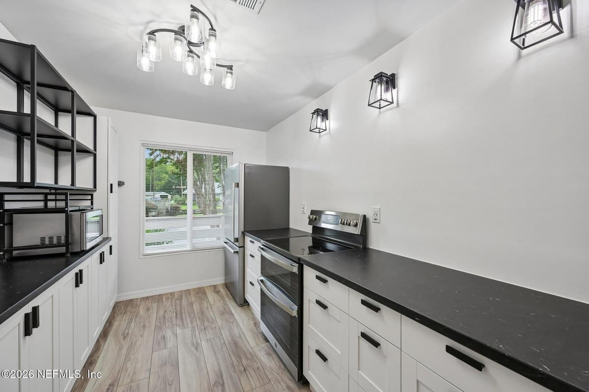7701 BAYMEADOWS Circle W 1092, Jacksonville, FL 32256, Jacksonville, FL - photo 3