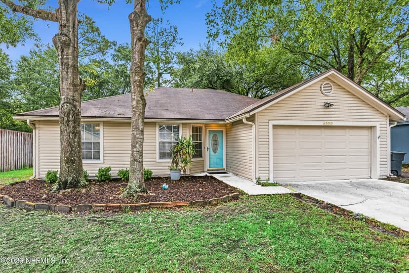 6999 HUNTINGTON WOODS Circle E, Jacksonville, FL 32244