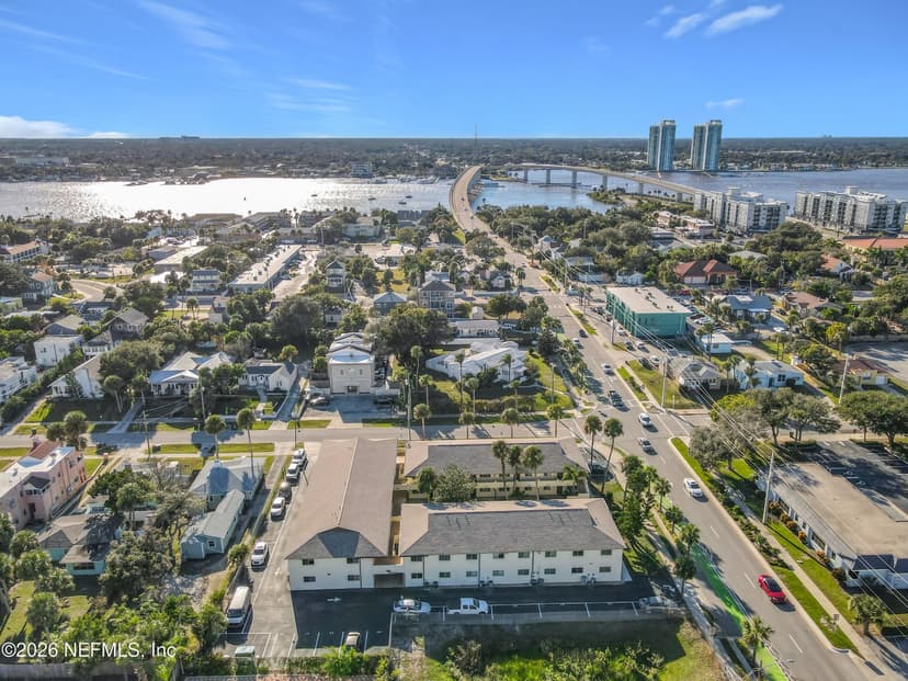 400 OAKRIDGE Boulevard 210, Daytona Beach, FL 32118