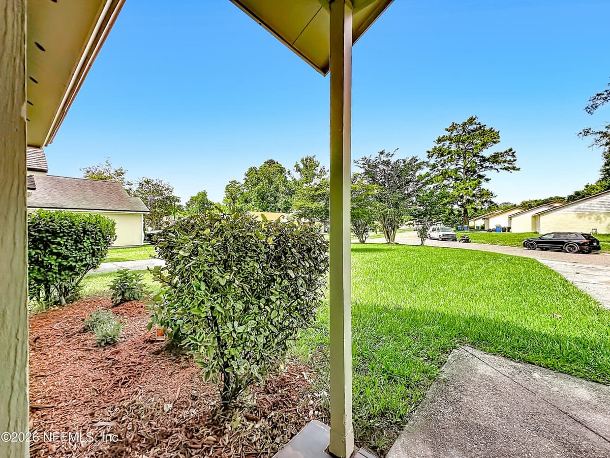 10721 MEADOWLEA Drive, Jacksonville, FL 32218, Jacksonville, FL - photo 3