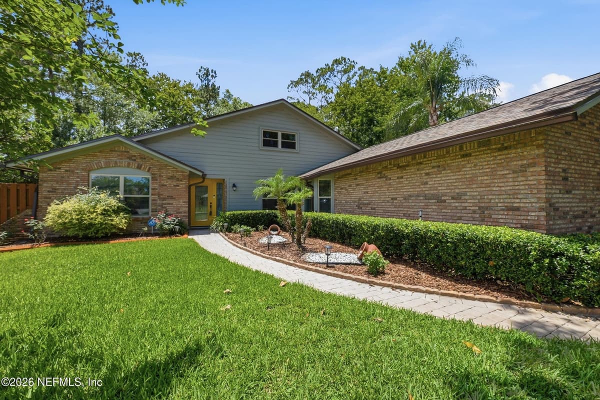 11852 PEGASUS Drive, Jacksonville, FL 32223, Jacksonville, FL - photo 2