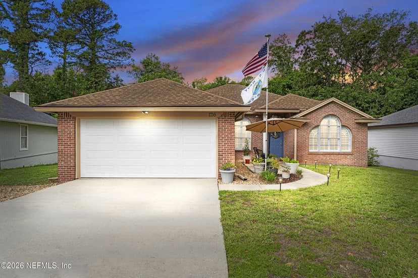 1716 CHANDELIER Circle W, Jacksonville, FL 32225