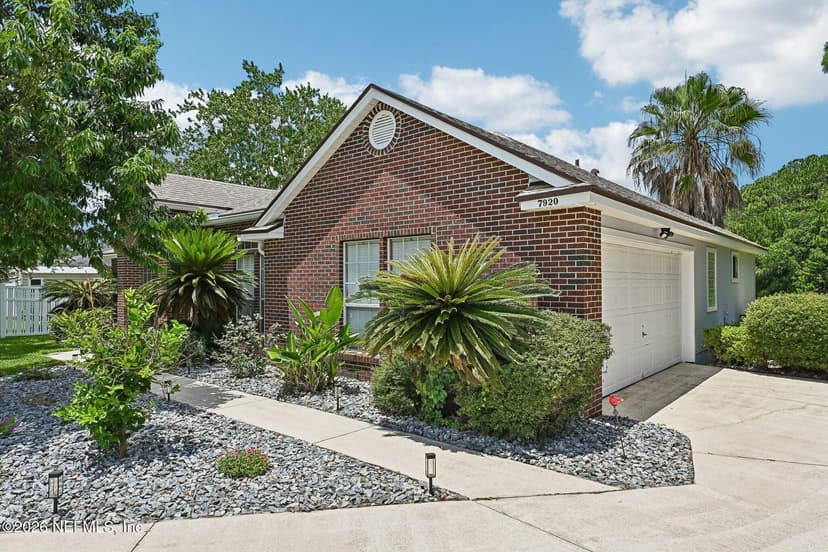 7920 VIVERA Court, Jacksonville, FL 32244