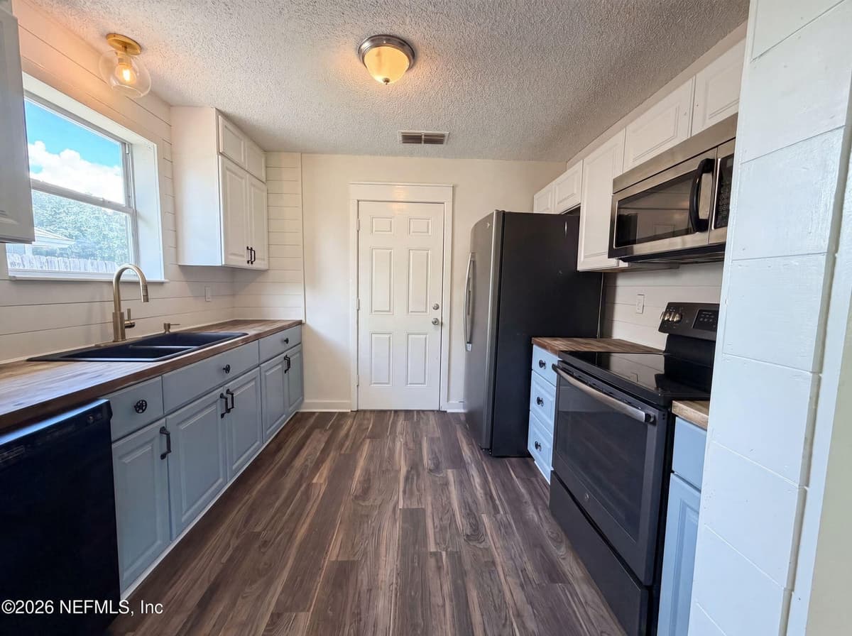 7957 JACQUES Drive, Jacksonville, FL 32210, Jacksonville, FL - photo 2