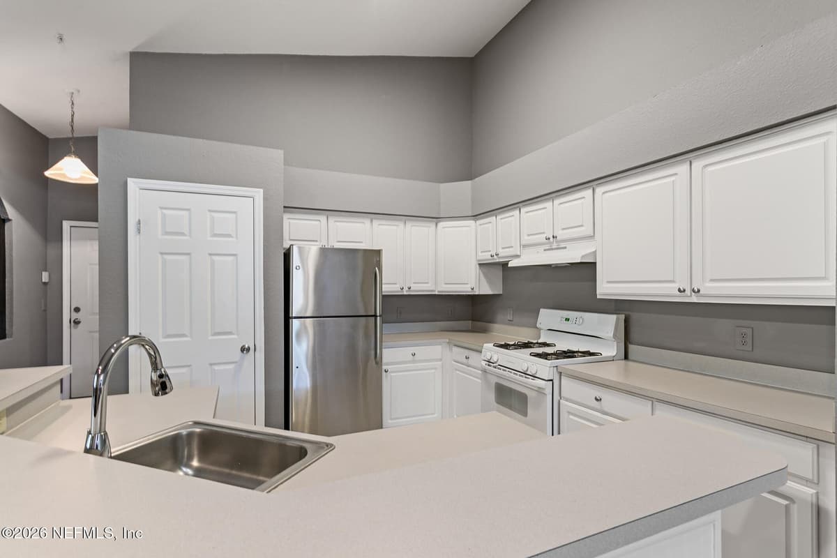 13810 SUTTON PARK Drive N 1338, Jacksonville, FL 32224, Jacksonville, FL - photo 2