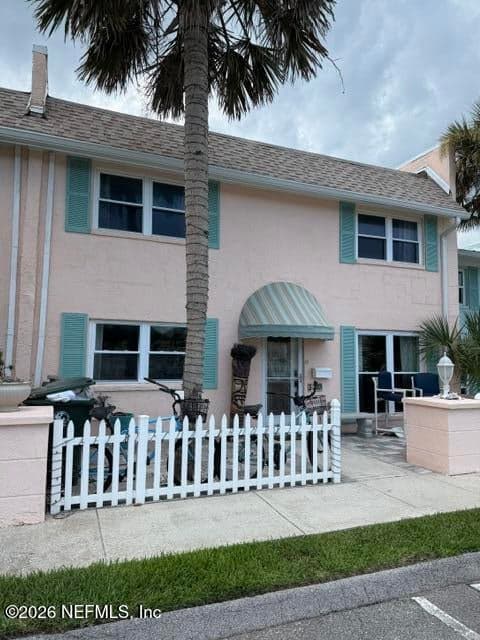 2233 SEMINOLE Road 32, Atlantic Beach, FL 32233