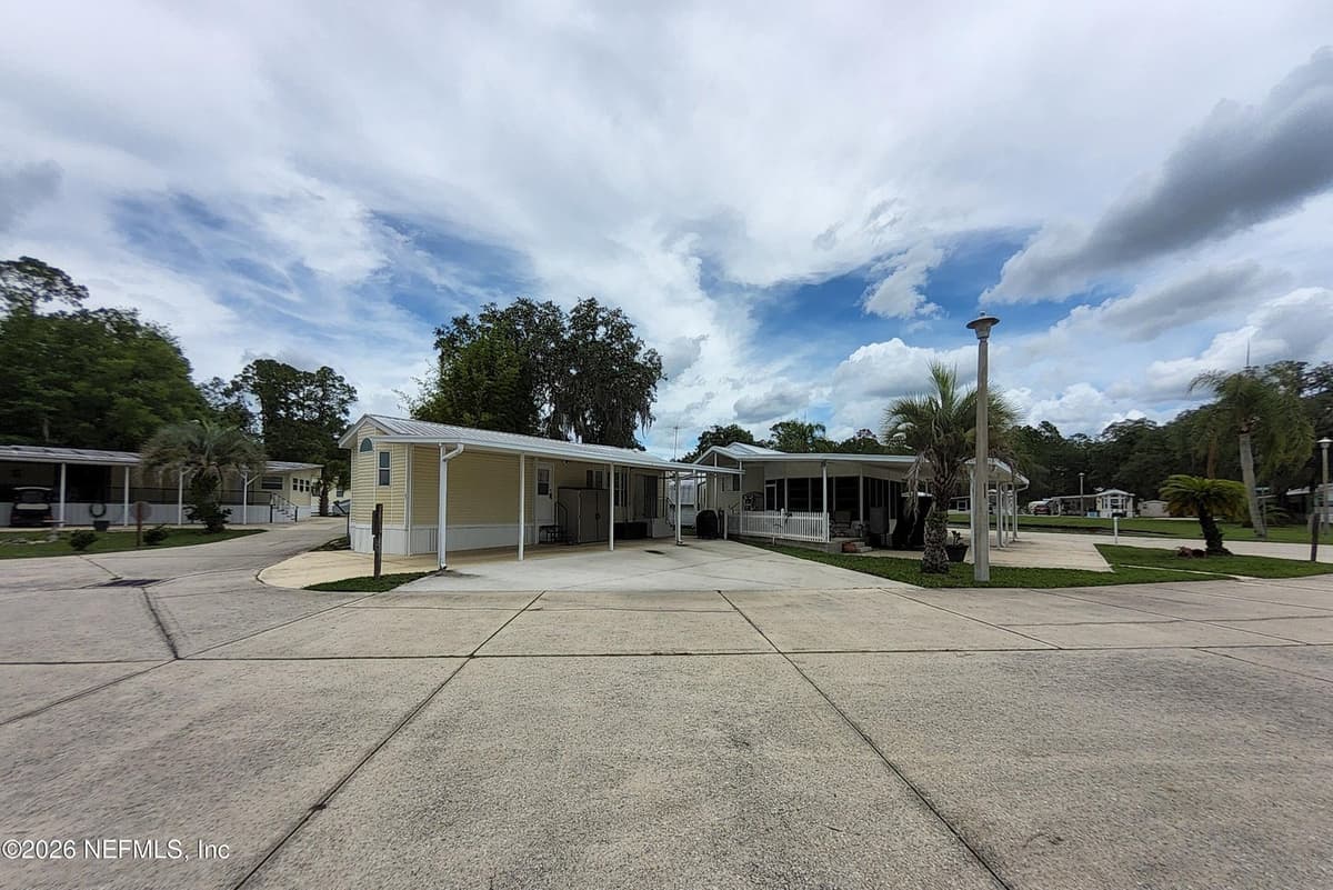 1074 FRONT Street 84, Welaka, FL 32193, Welaka, FL - photo 2