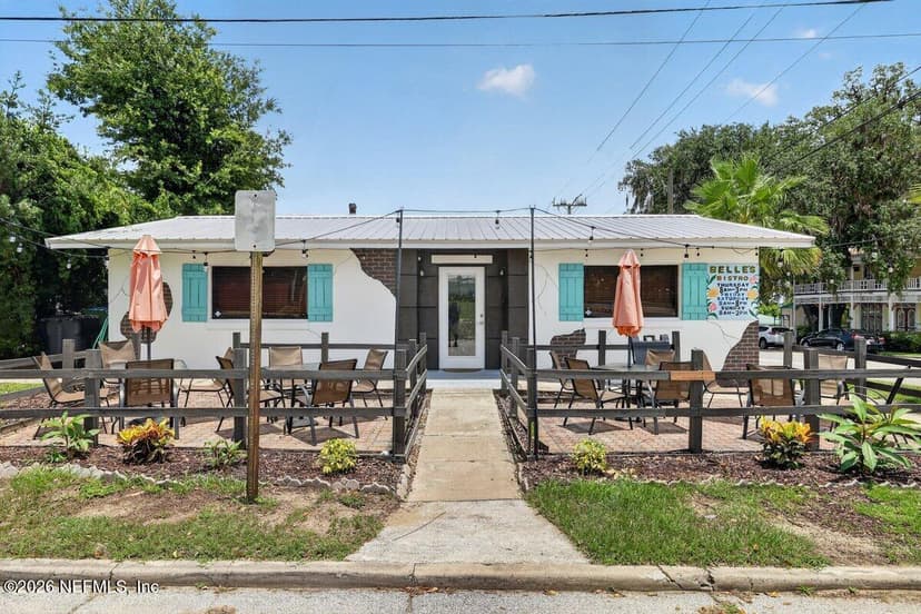 2 N PARK Street, Crescent City, FL 32112