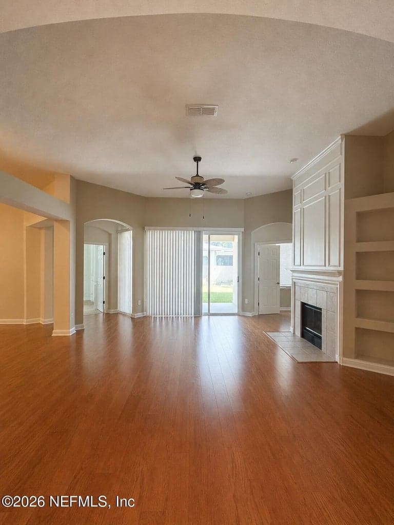 10441 CRESTON GLEN Circle, Jacksonville, FL 32256, Jacksonville, FL - photo 2