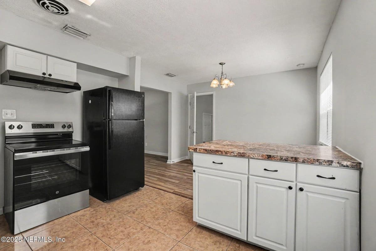 5811 NORDE Drive E, Jacksonville, FL 32244, Jacksonville, FL - photo 3