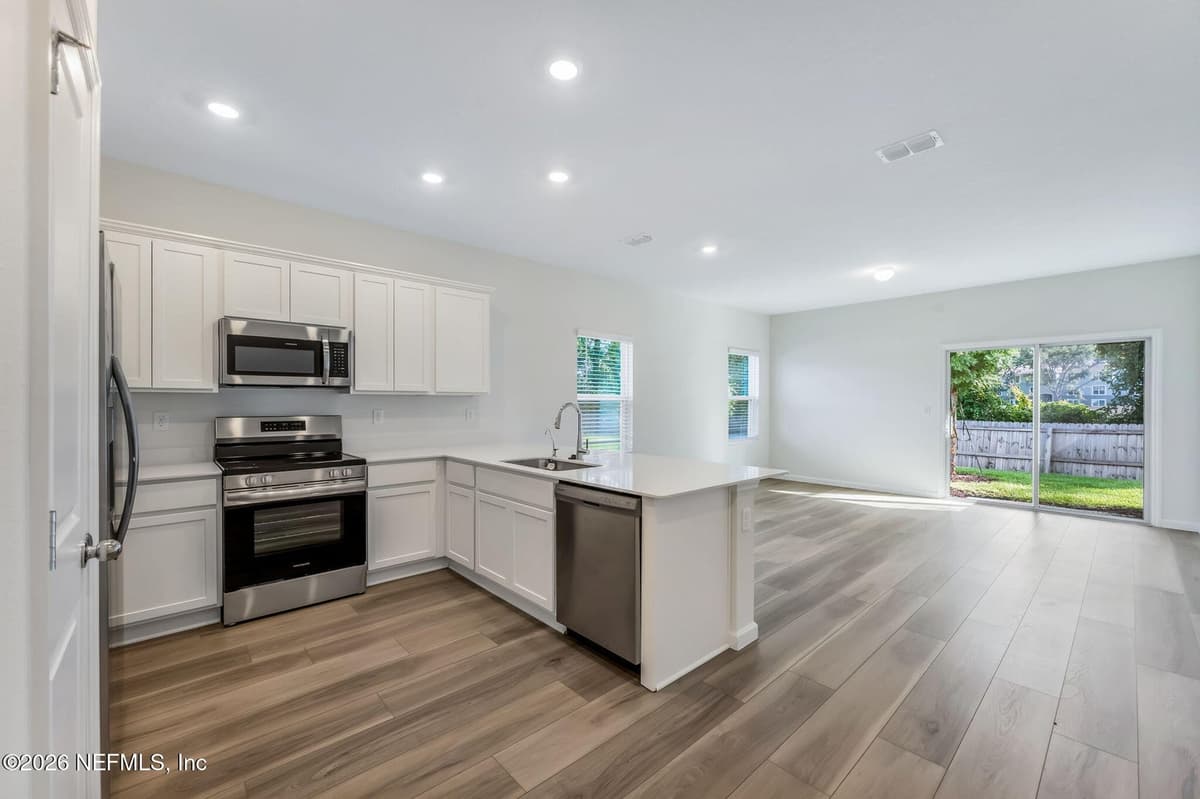 708 HOLLY LAKES Drive, Orange Park, FL 32073, Orange Park, FL - photo 3