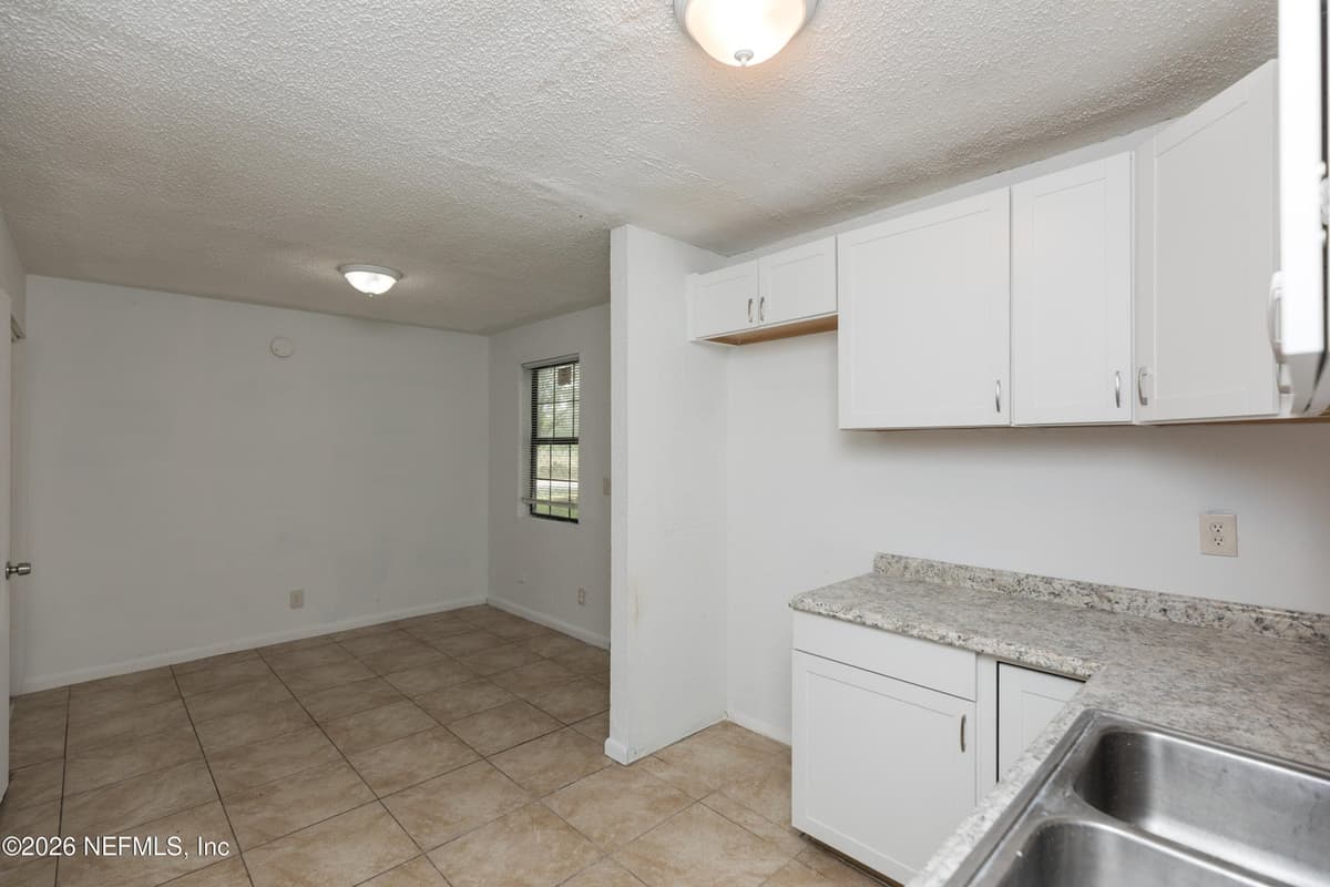 7235 KEN KNIGHT Drive, Jacksonville, FL 32209, Jacksonville, FL - photo 2
